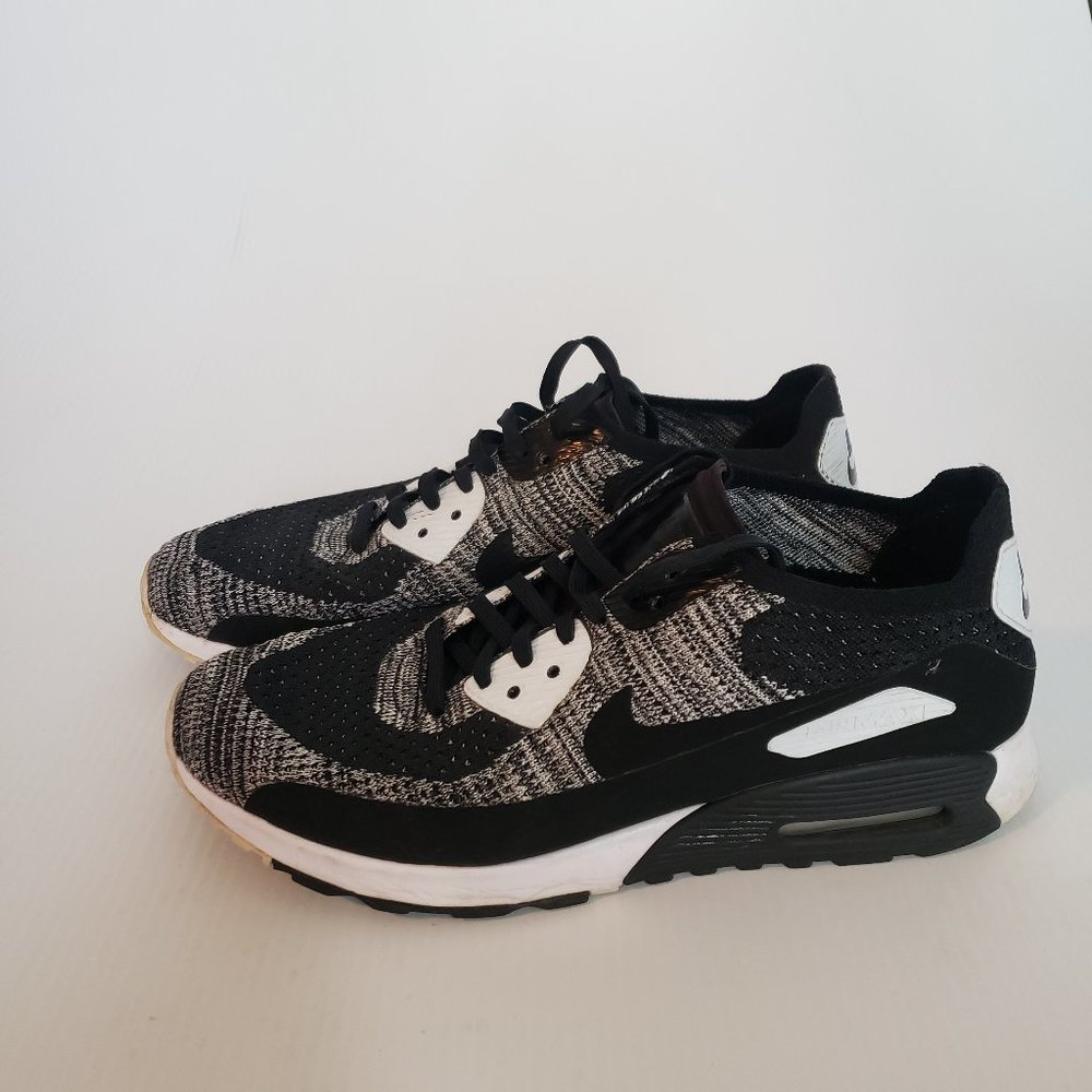 NIKE Air Max 90 Ultra 2.0 Flyknit Gray & Black Shoes 881109-002 Women's Size 10